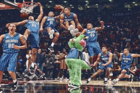 乐鱼体育入口-1-1，黑马点球不判，无缘三连胜！英超第10轮结束，2-8名差两分！，英超联赛 2021